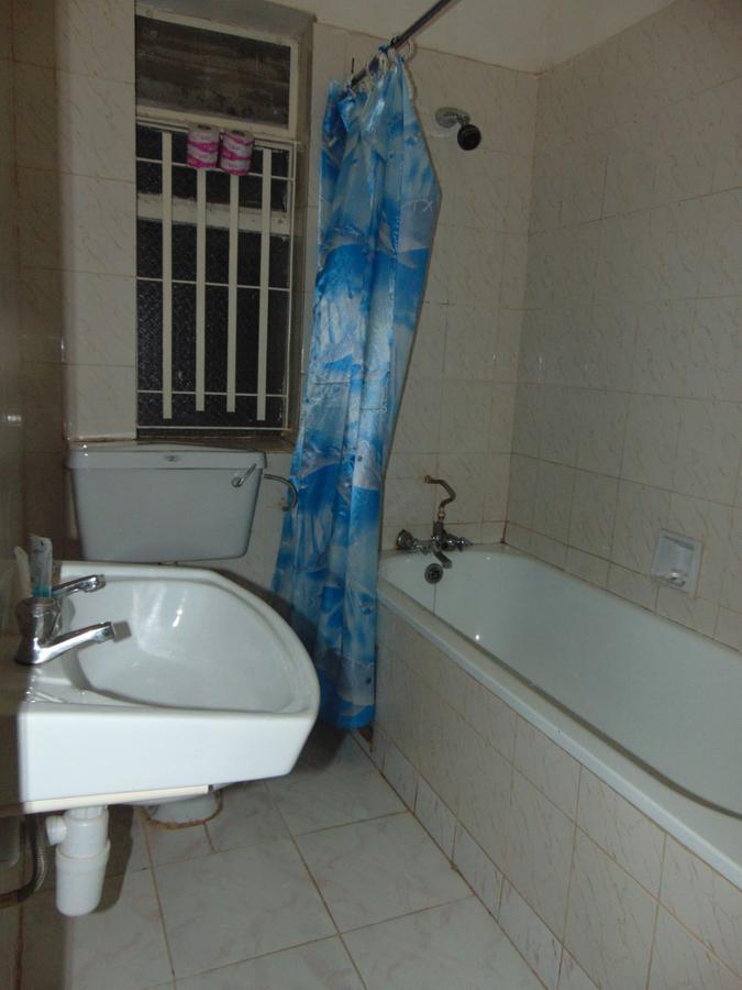 Brisk Hotel Triangle Njeru Zewnętrze zdjęcie